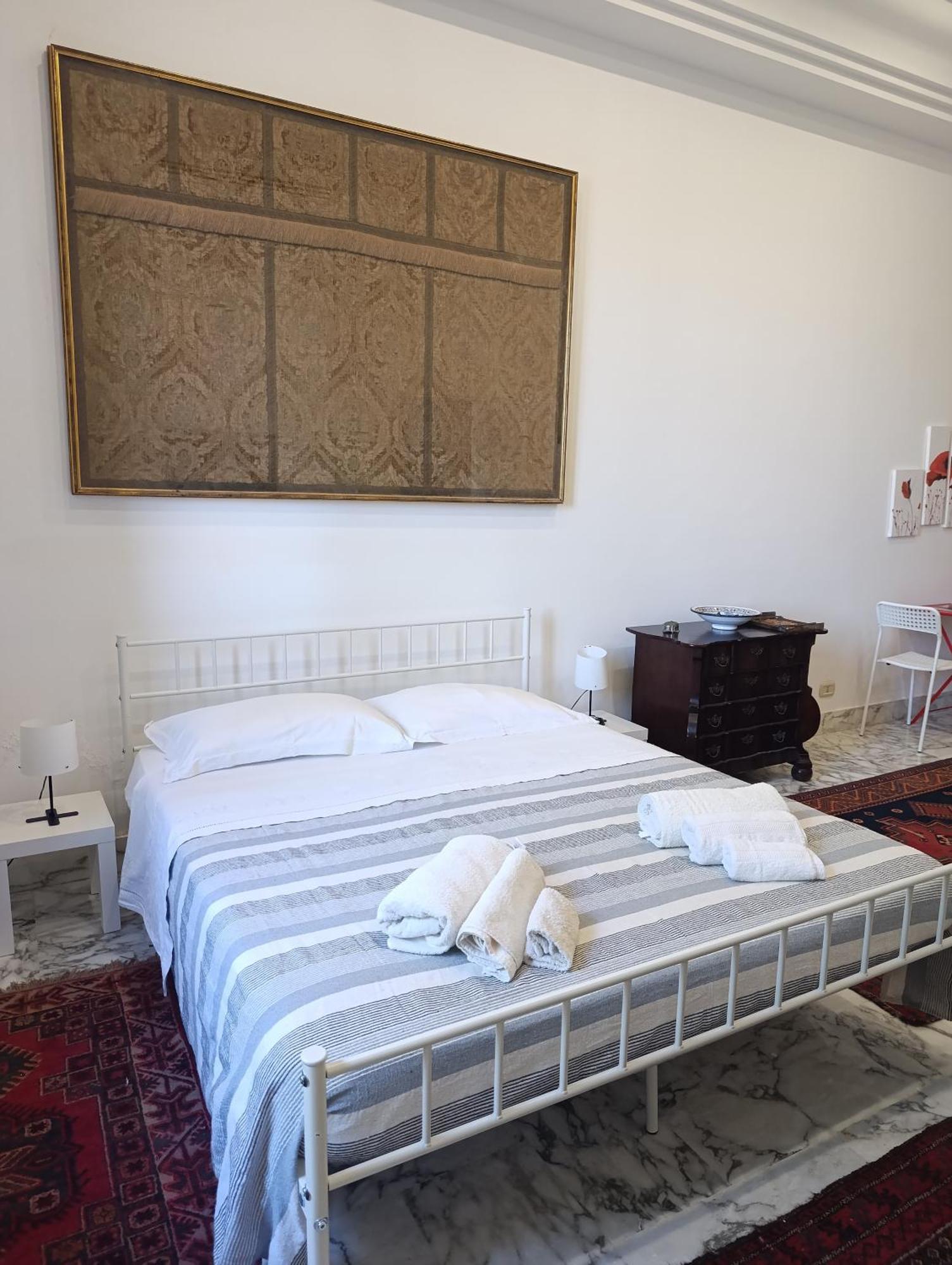Don Camillo Suites Riposto Δωμάτιο φωτογραφία