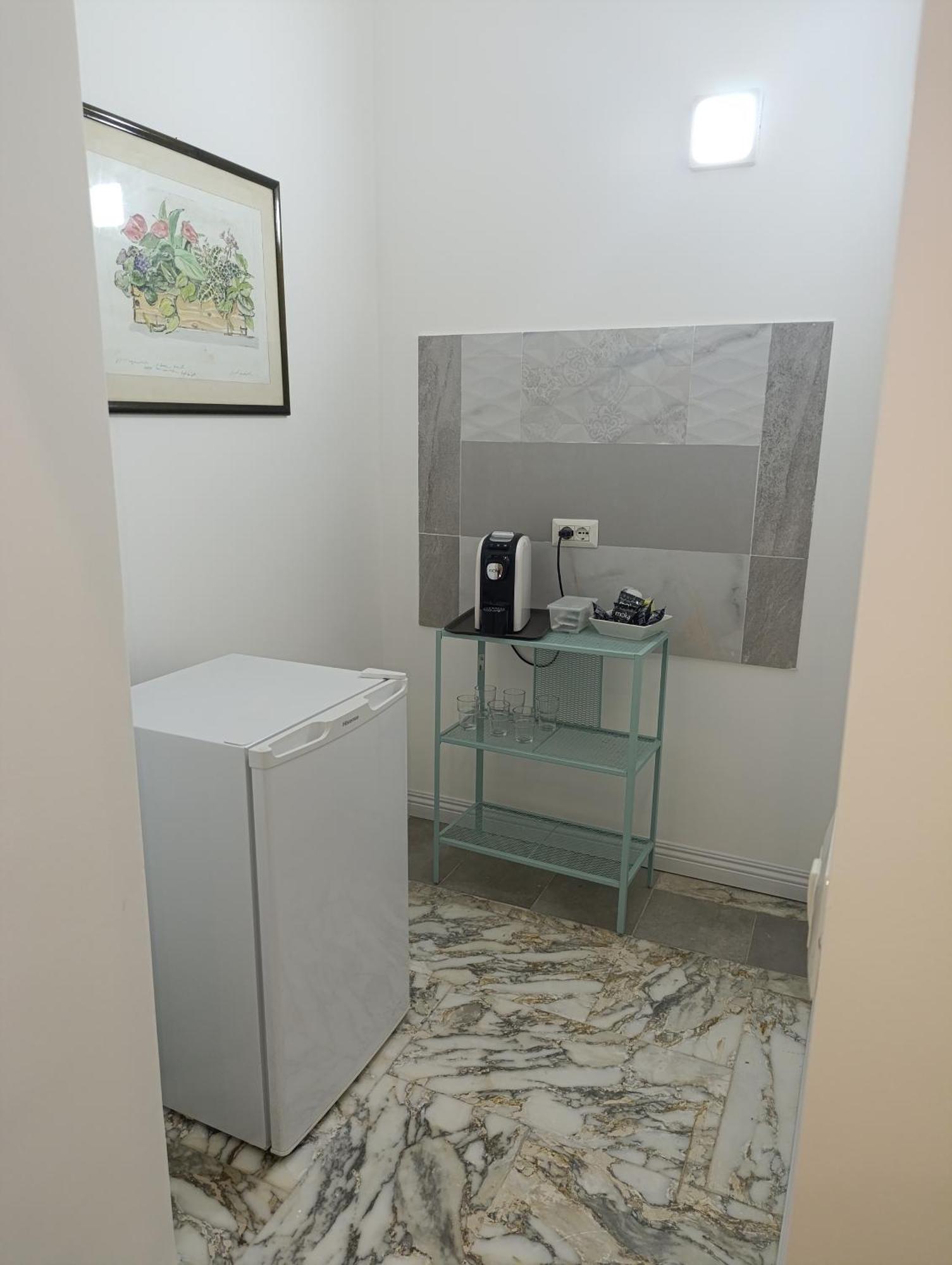 Don Camillo Suites Riposto Δωμάτιο φωτογραφία